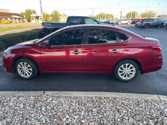 2017 Nissan Sentra SV photo 4