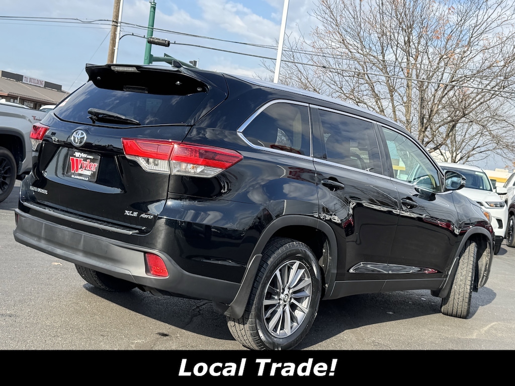 Used 2019 Toyota Highlander XLE V6 SUV