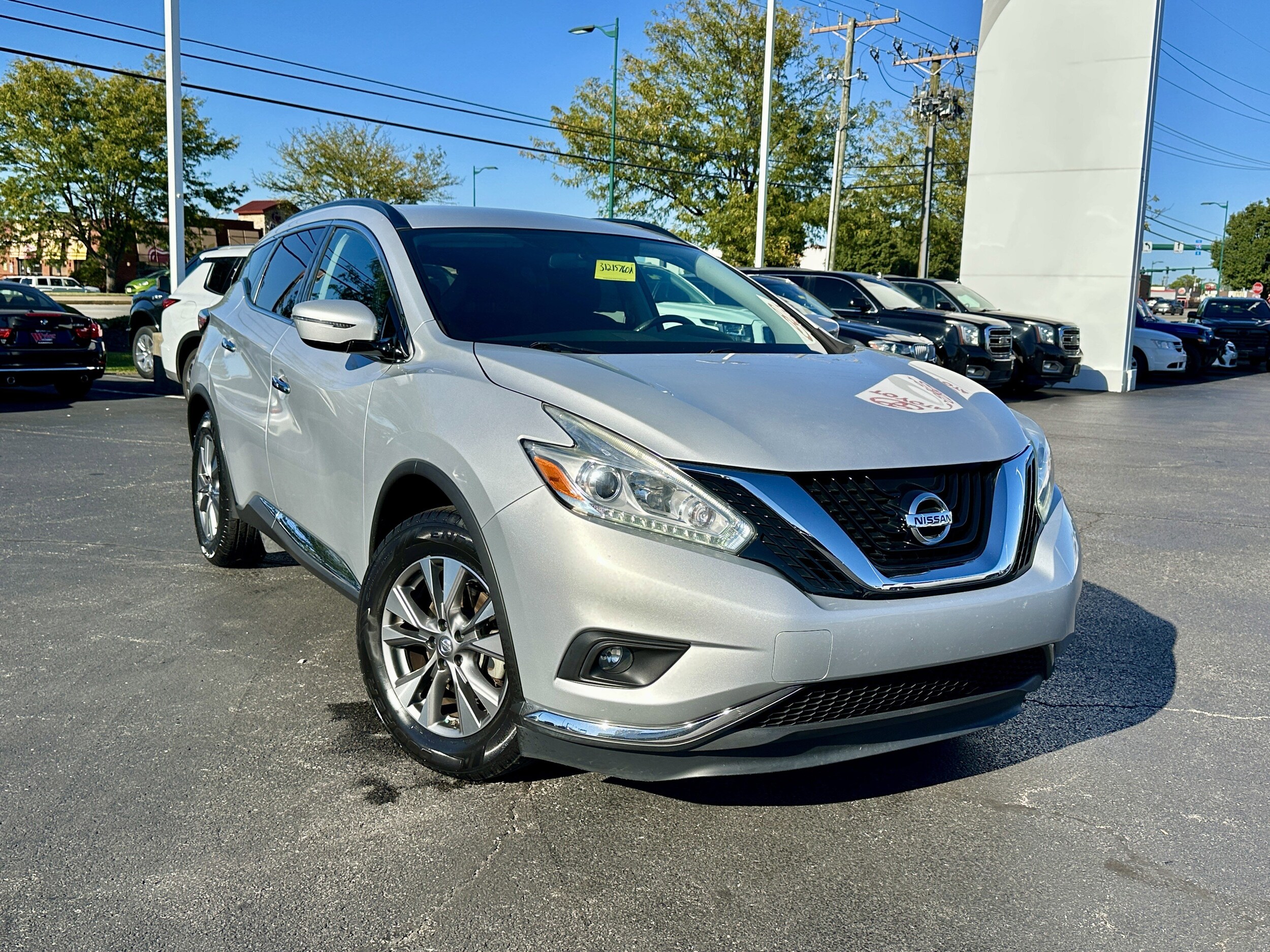 2016 Nissan Murano SV photo 2