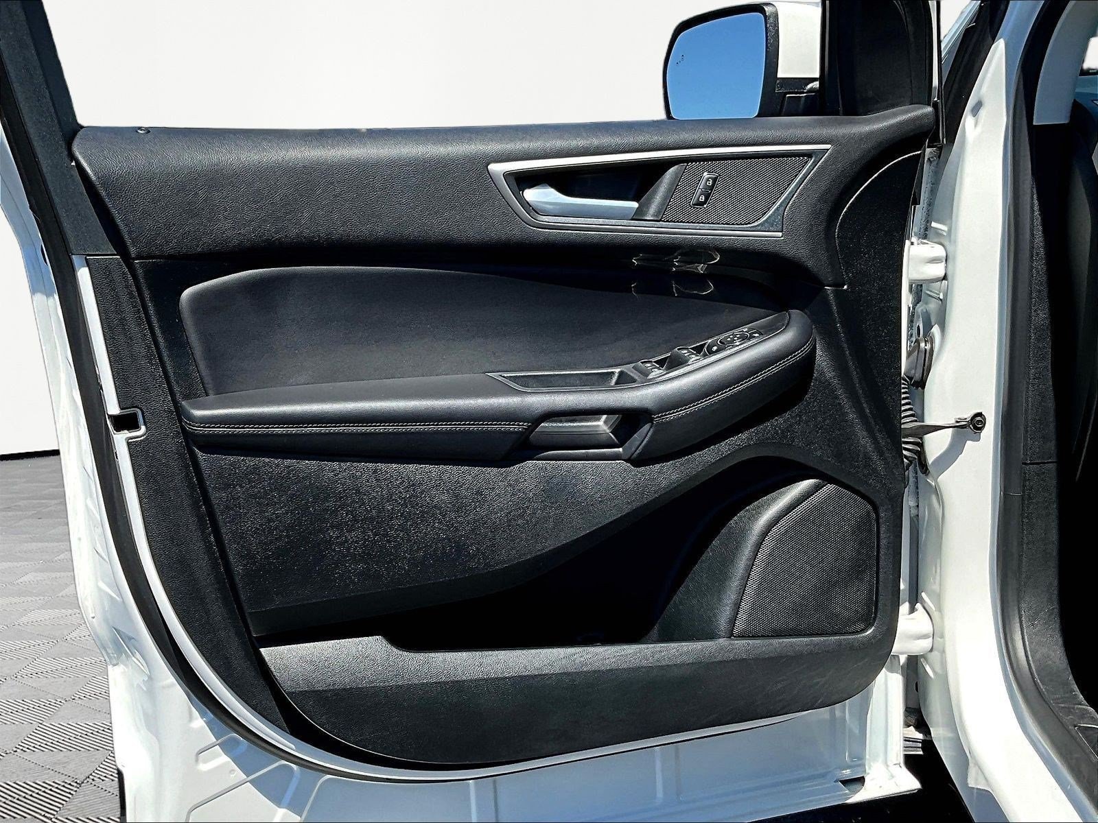 2024 Ford Edge SEL - Photo 24