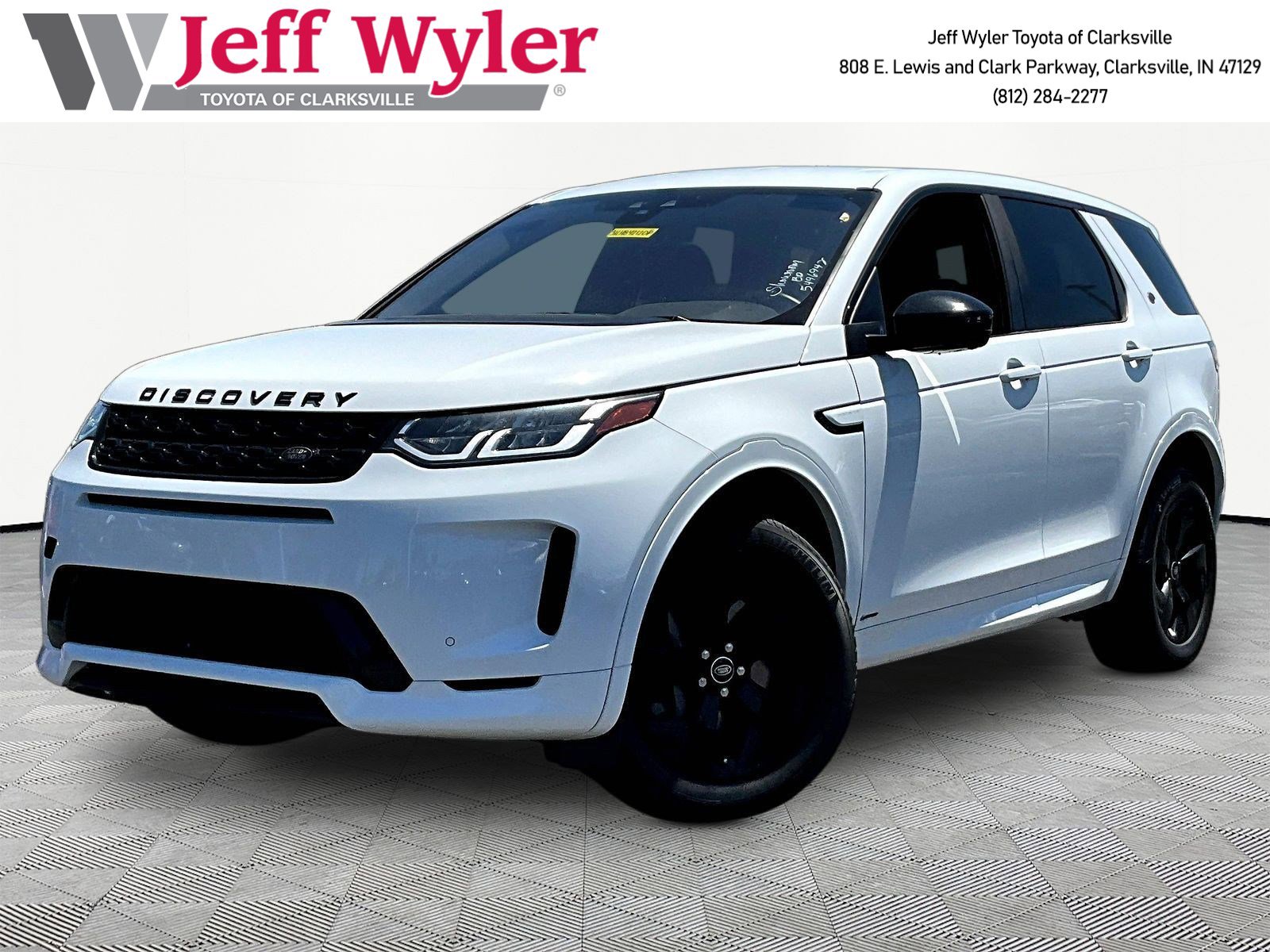 2020 Land Rover Discovery Sport 2.0 S R-Dynamic's photo