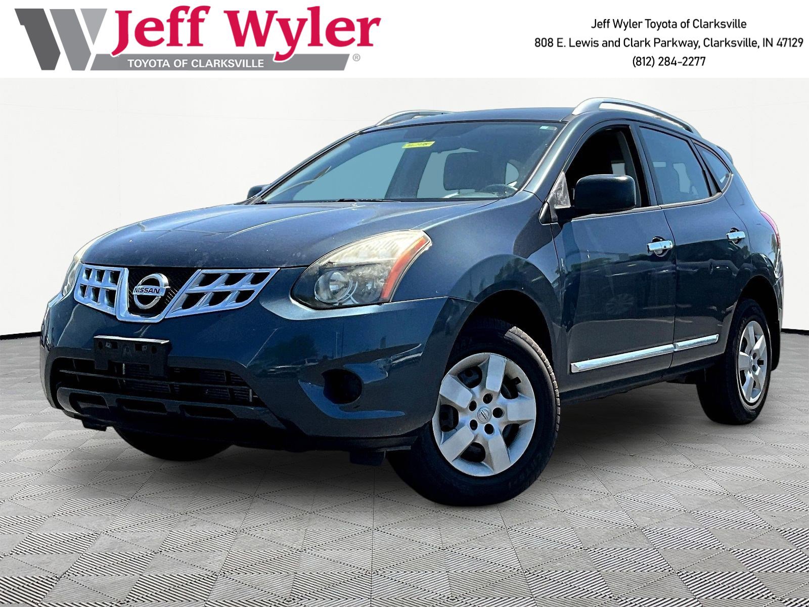 2014 Nissan Rogue Select S FWD's photo