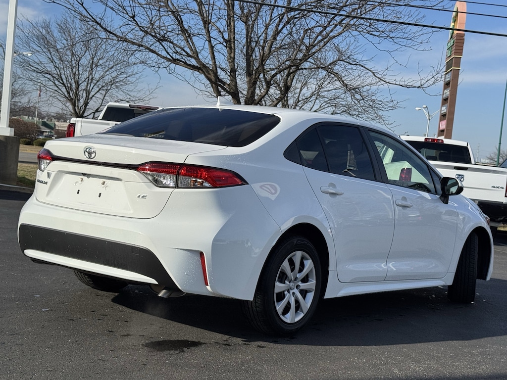 Used 2021 Toyota Corolla LE Sedan