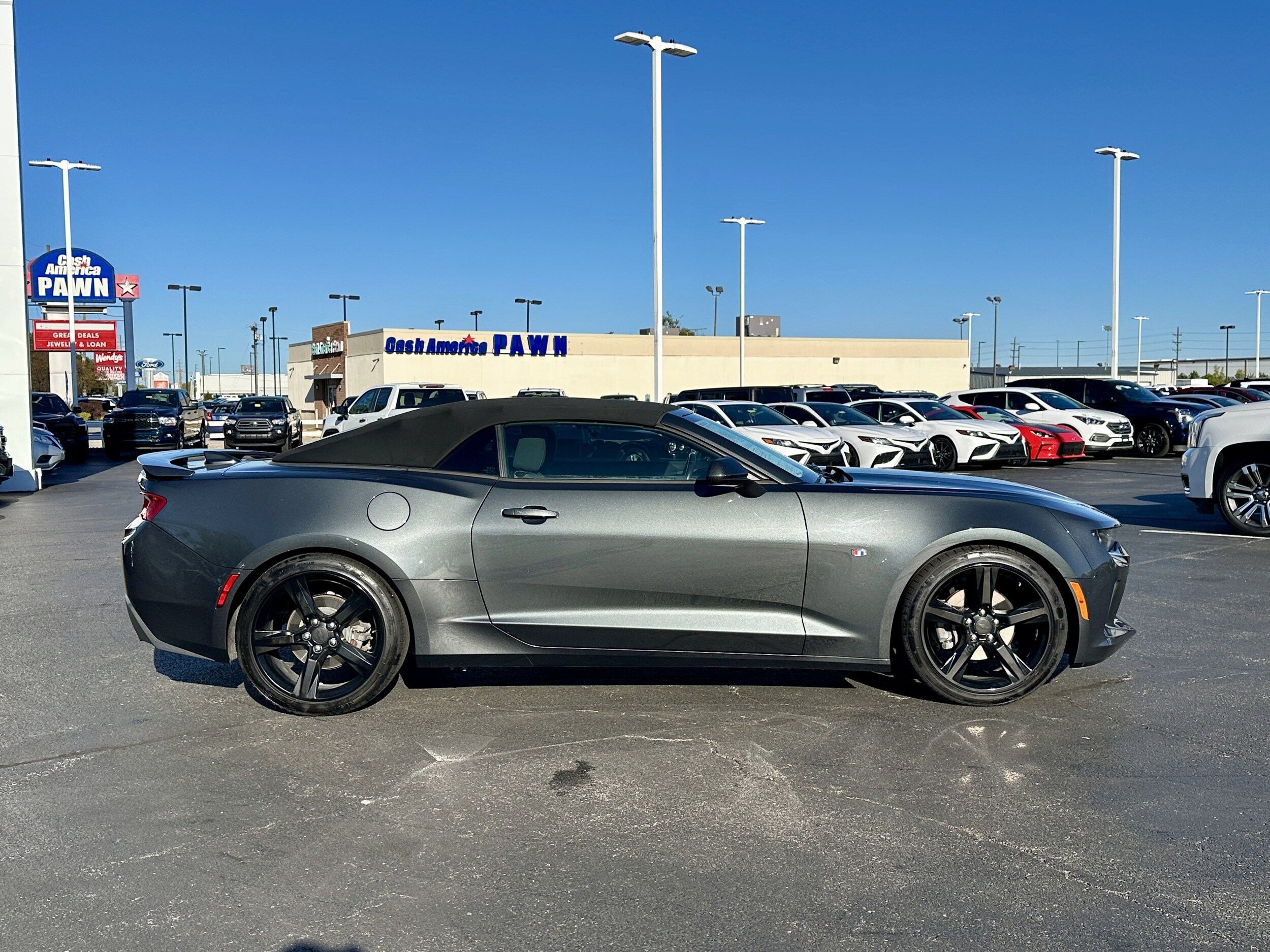 2018 Chevrolet Camaro 1LT photo 2