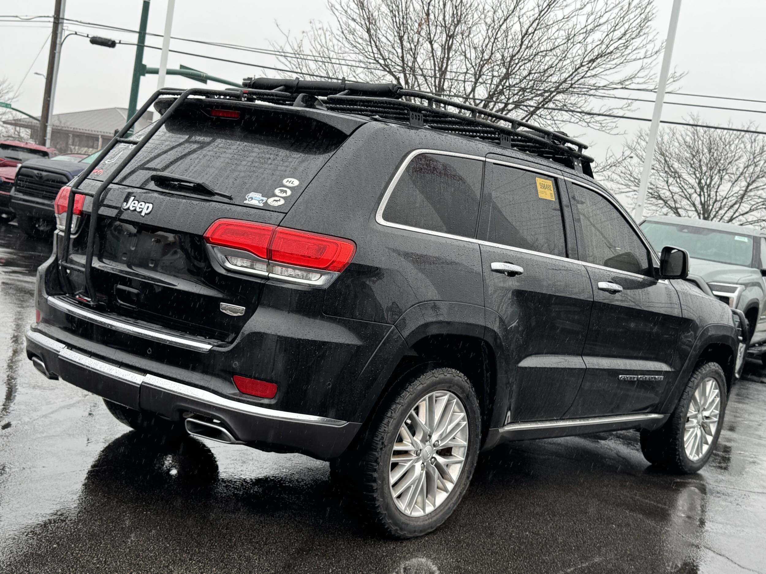 2017 Jeep Grand Cherokee Summit photo 2