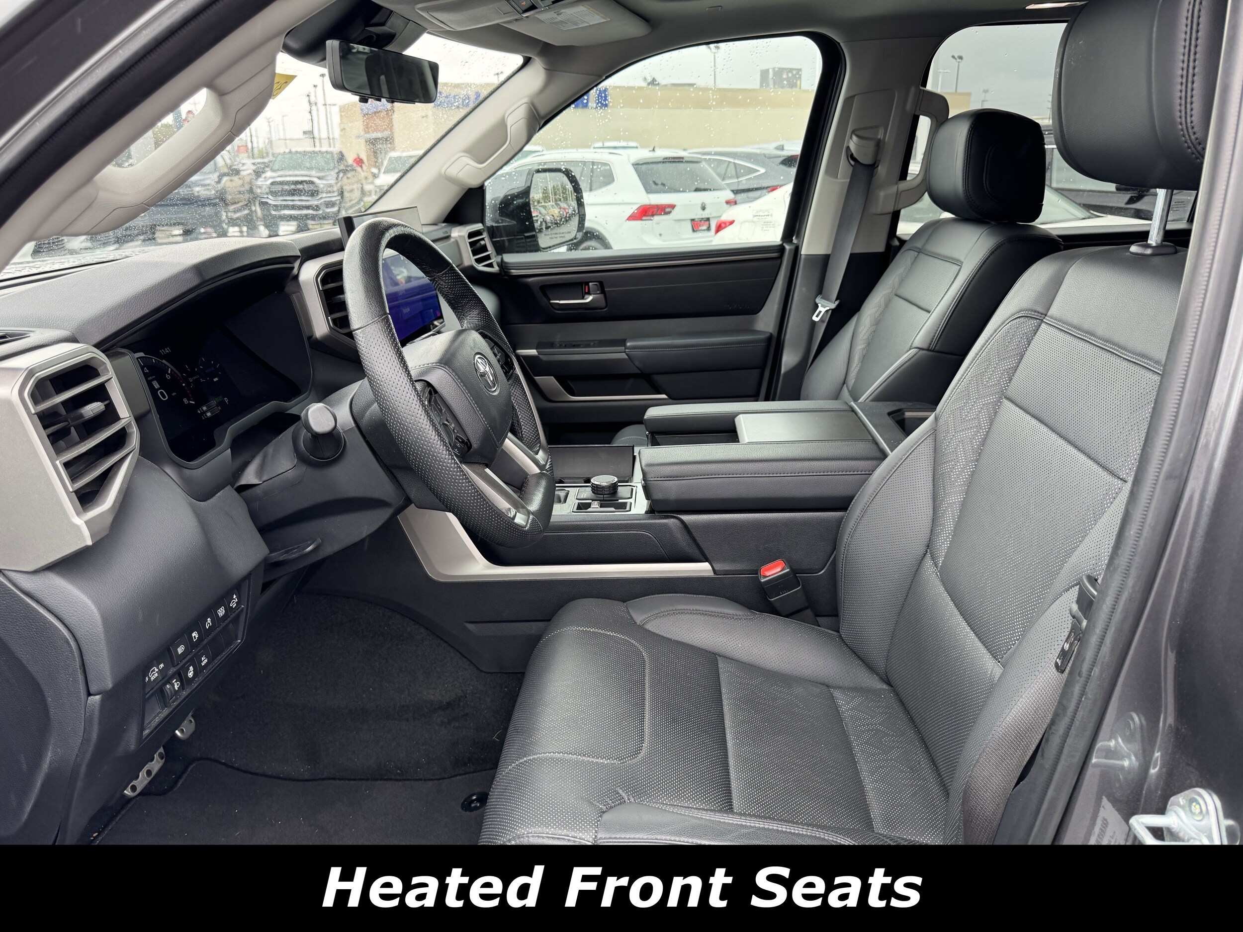 2024 Toyota Sequoia SR5 photo 3