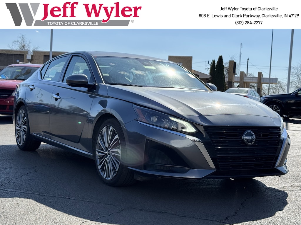 Used 2023 Nissan Altima 2.5 SL Sedan