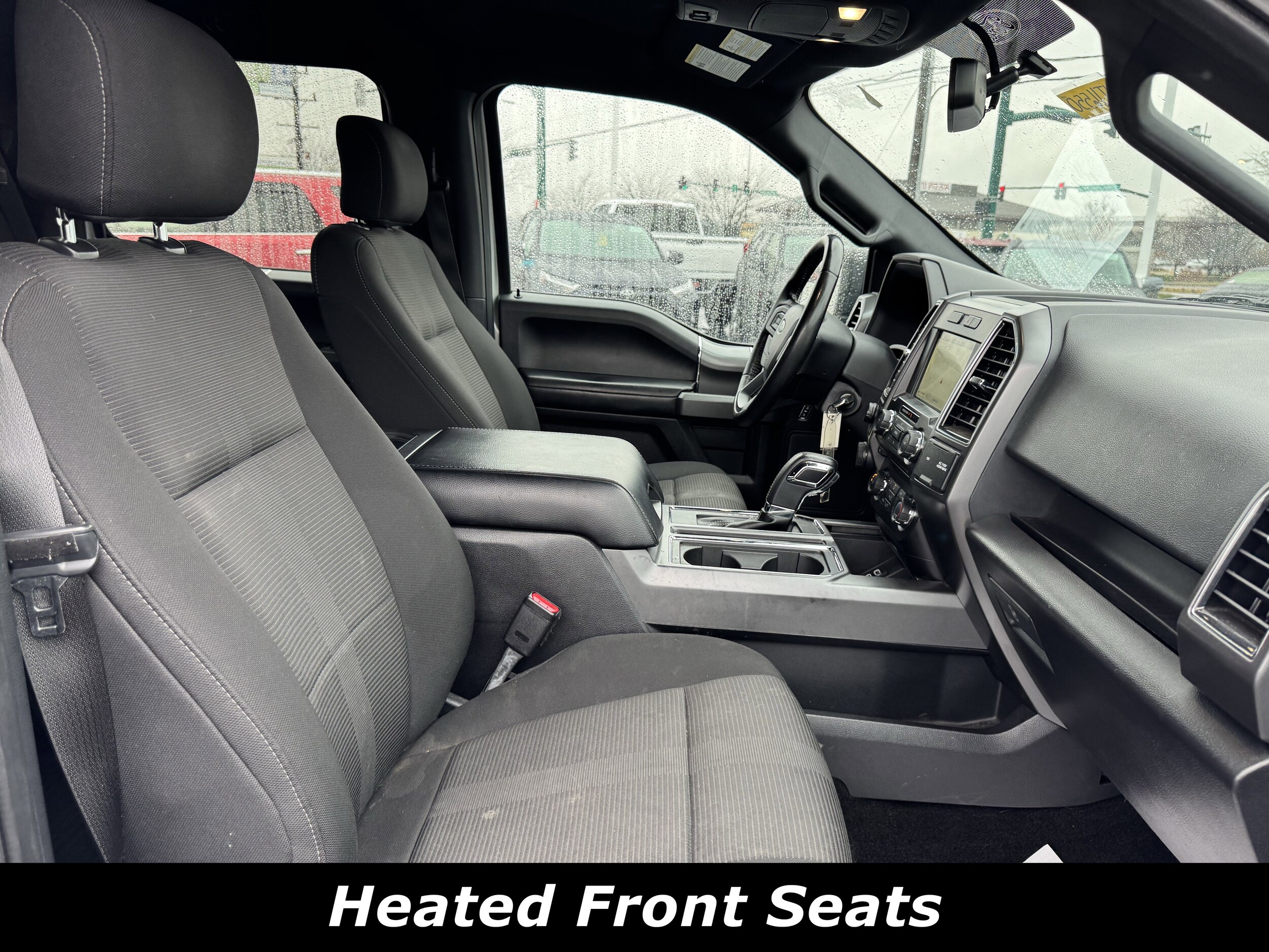 2017 Ford F-150 XLT photo 4