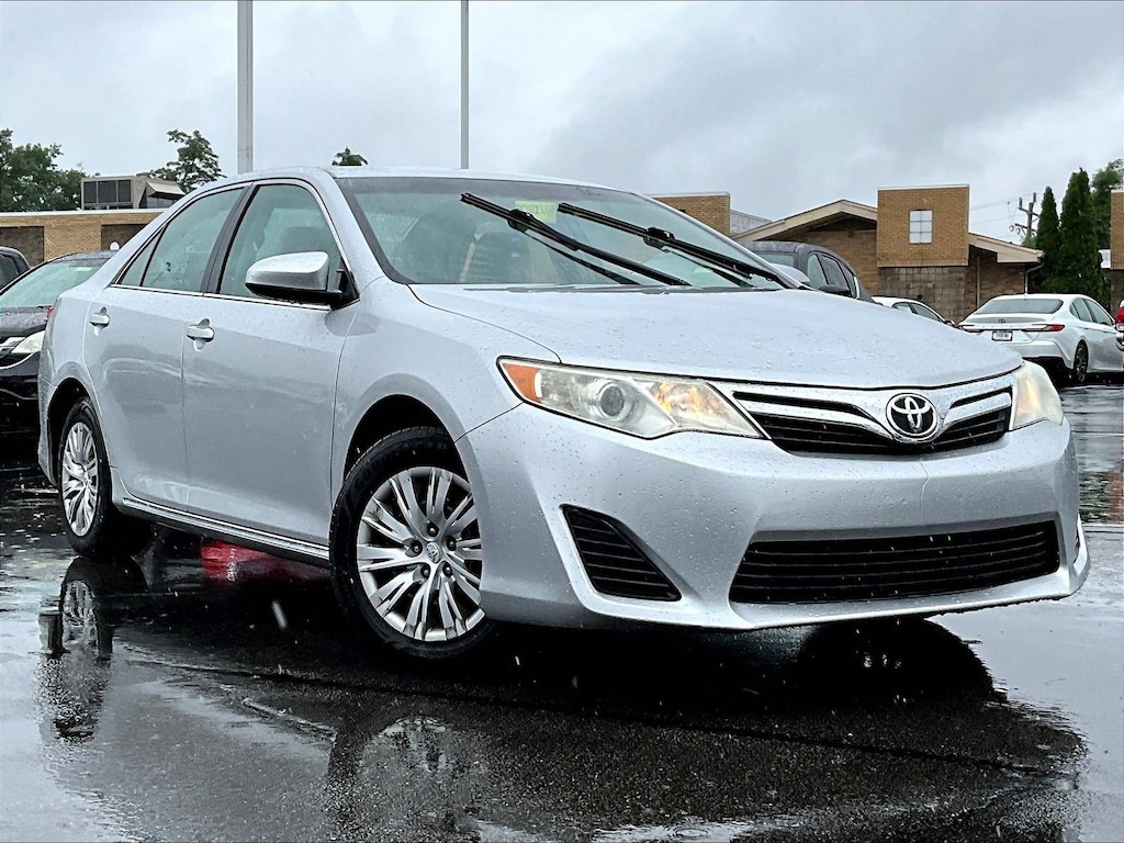 Used 2012 Toyota Camry LE Sedan