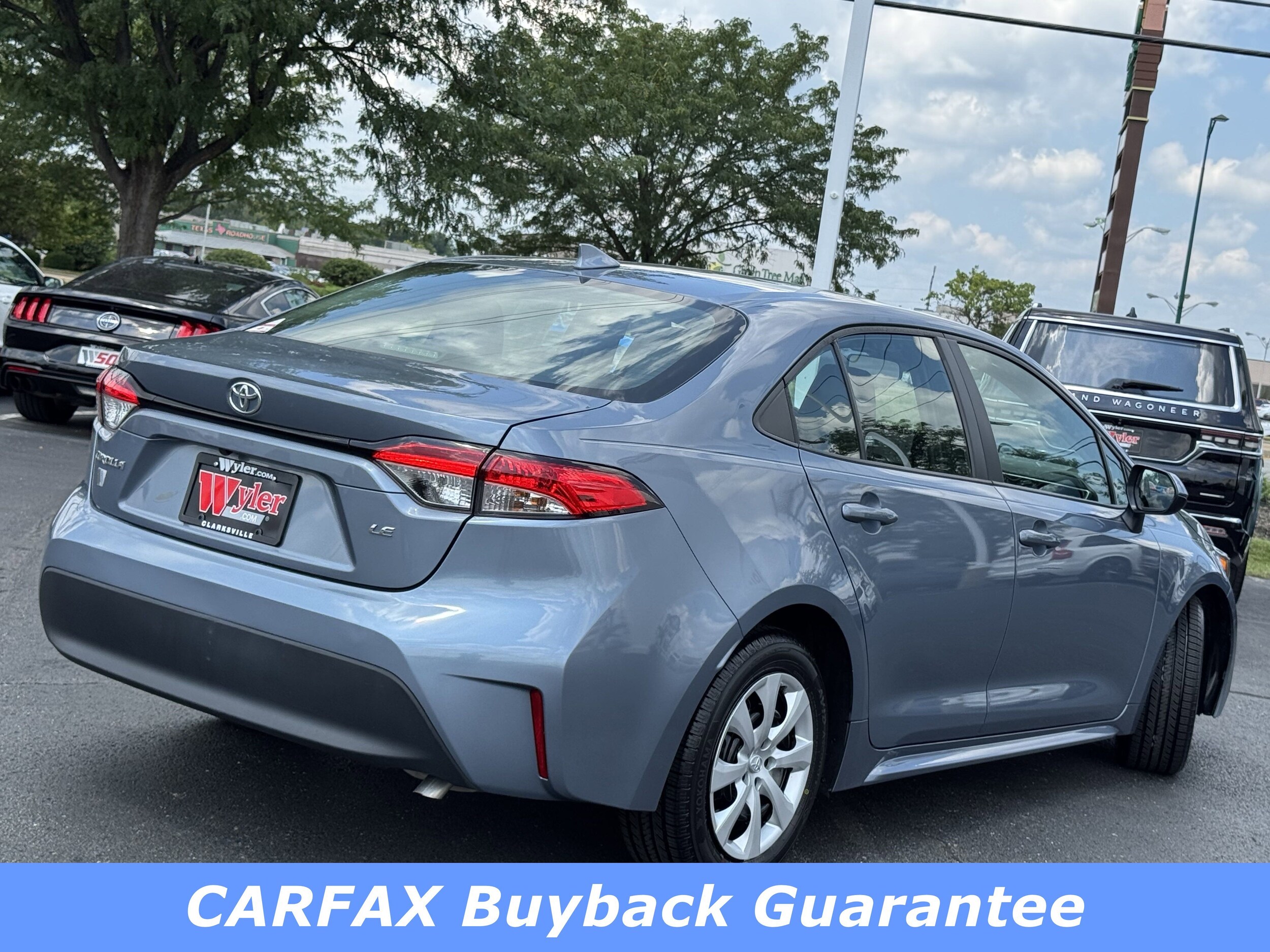 2024 Toyota Corolla LE photo 3