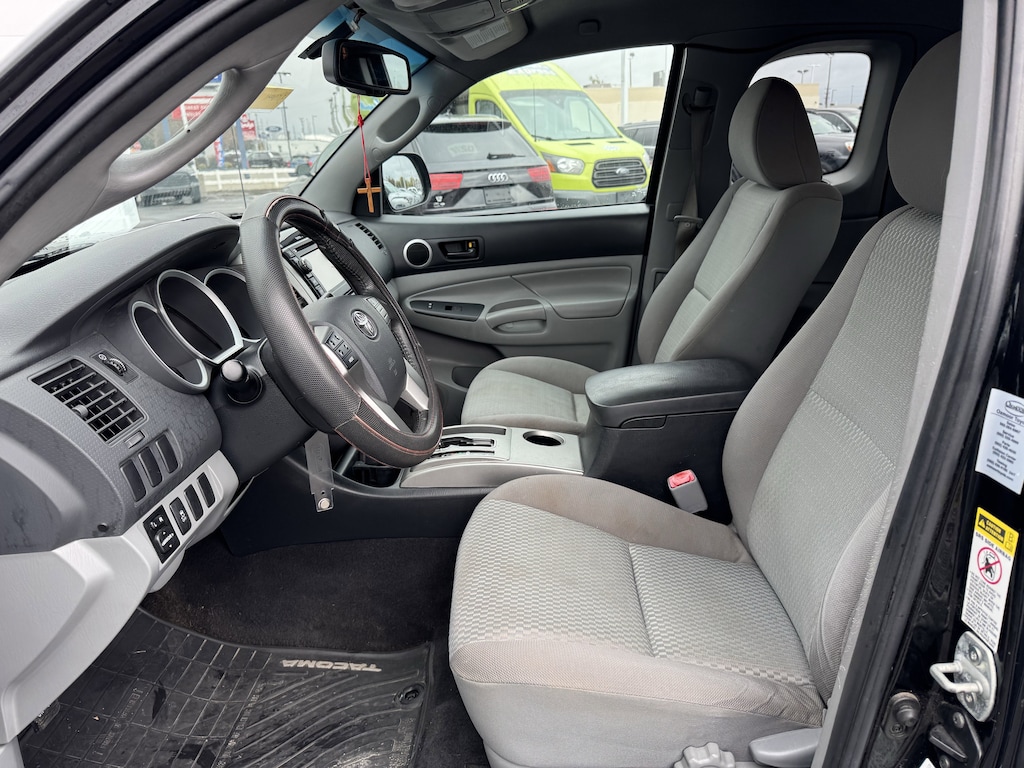 Used 2013 Toyota Tacoma Automatic Truck Access Cab