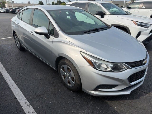 2018 Chevrolet Cruze LS photo 4