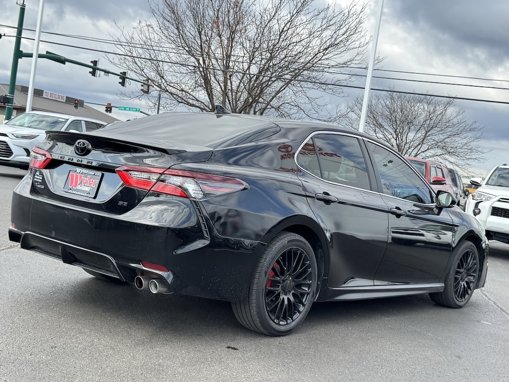 Used 2024 Toyota Camry SE Sedan