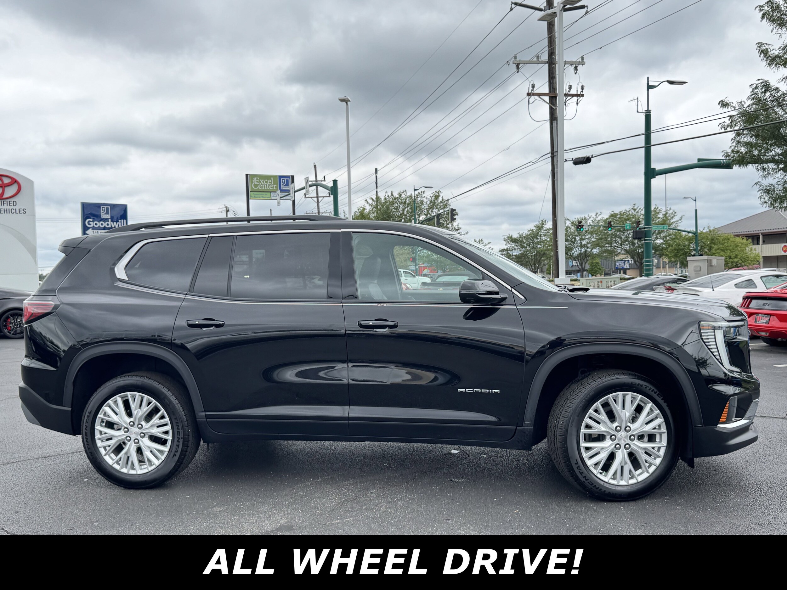 2024 Gmc Acadia Elevation photo 2