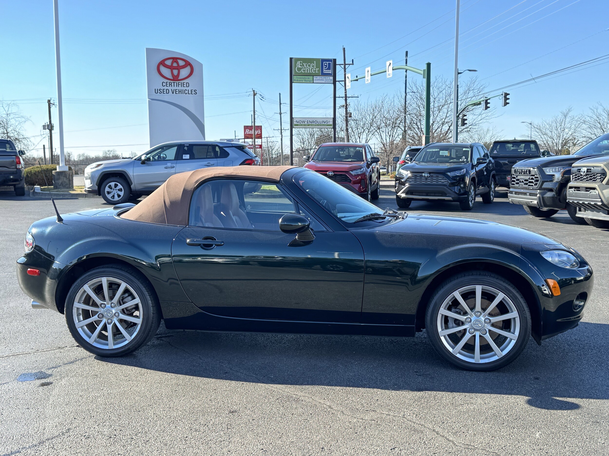 2008 Mazda MX-5 Miata Grand Touring photo 2