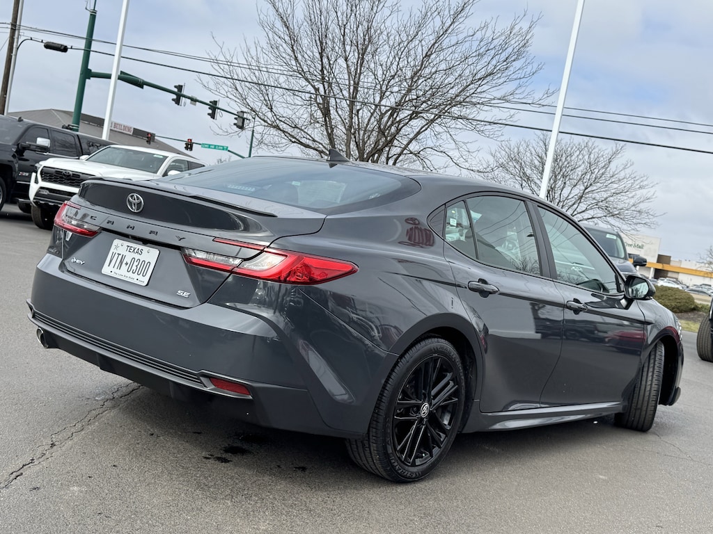 Used 2025 Toyota Camry SE Sedan