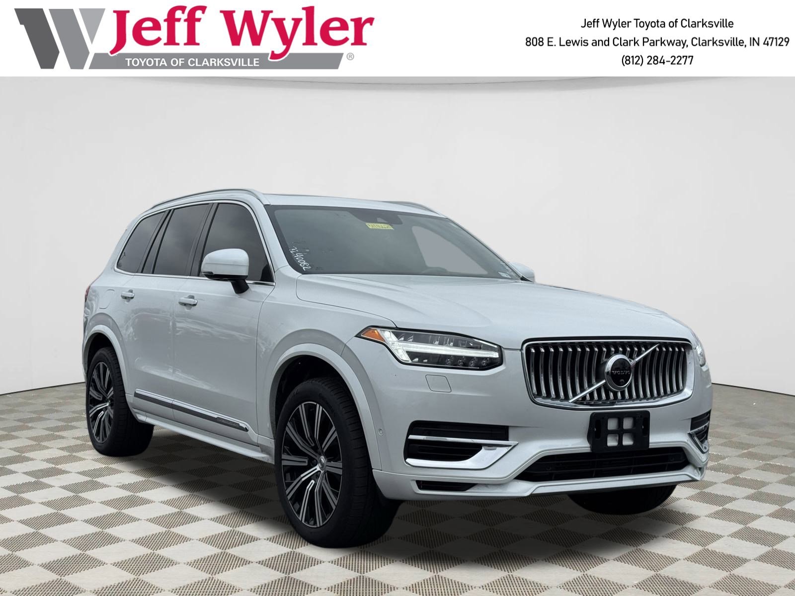 2020 Volvo XC90 Inscription's photo