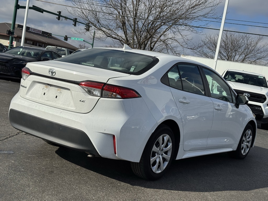 Used 2024 Toyota Corolla LE Sedan