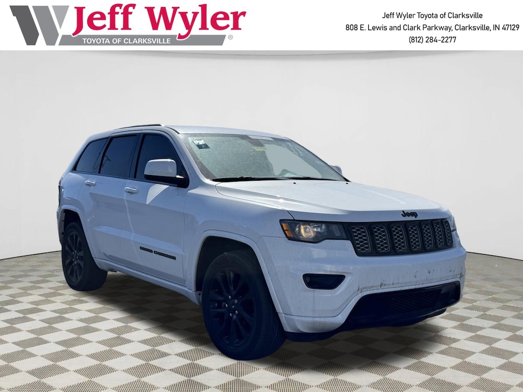 Used 2017 Jeep Grand Cherokee Laredo RWD SUV