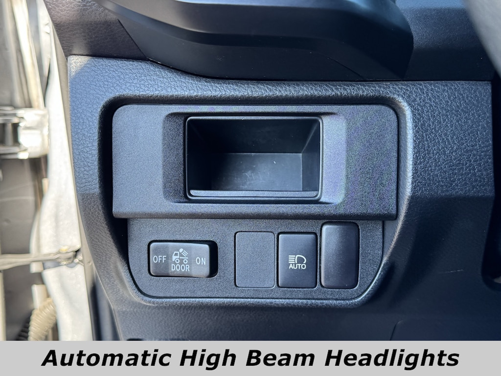 Used 2018 Toyota Tacoma SR V6 Truck Double Cab