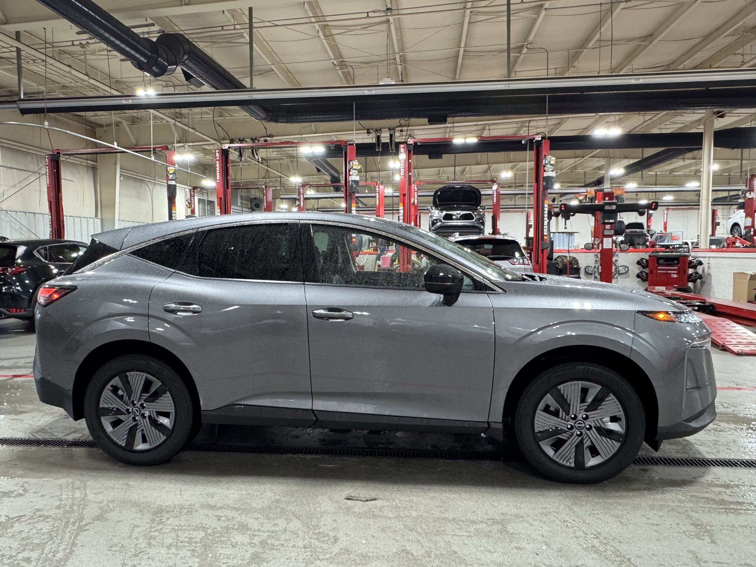 2025 Nissan Murano SL photo 2