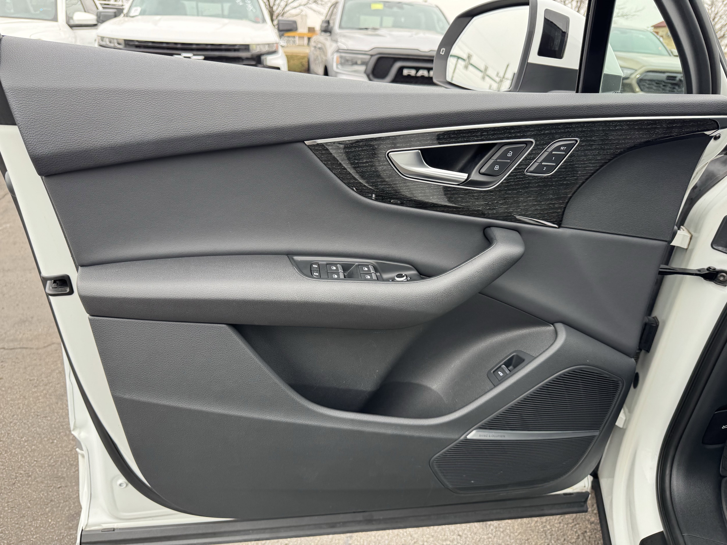 2022 Audi Q7 Premium Plus - Photo 23