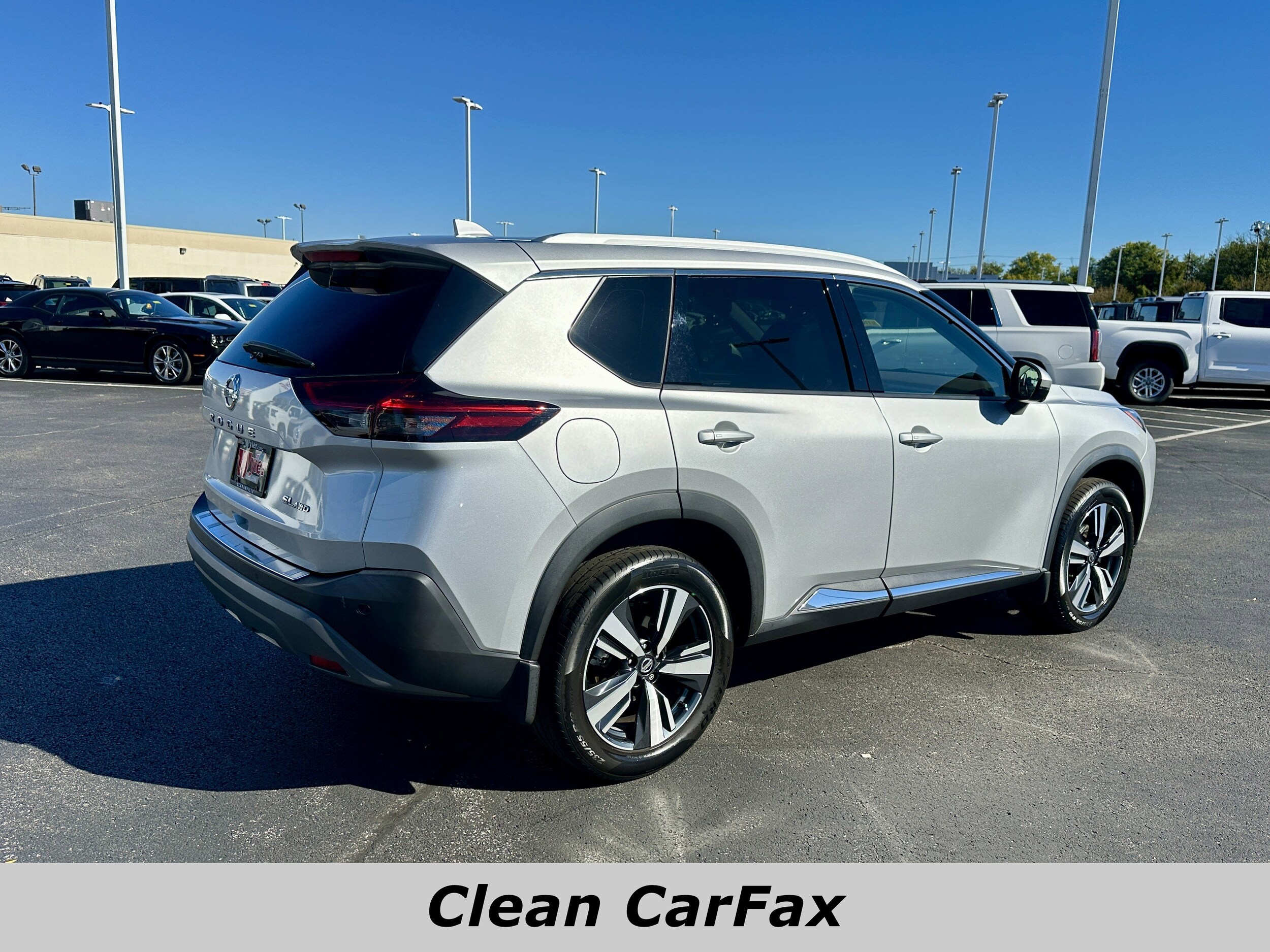 2021 Nissan Rogue AWD SL photo 2