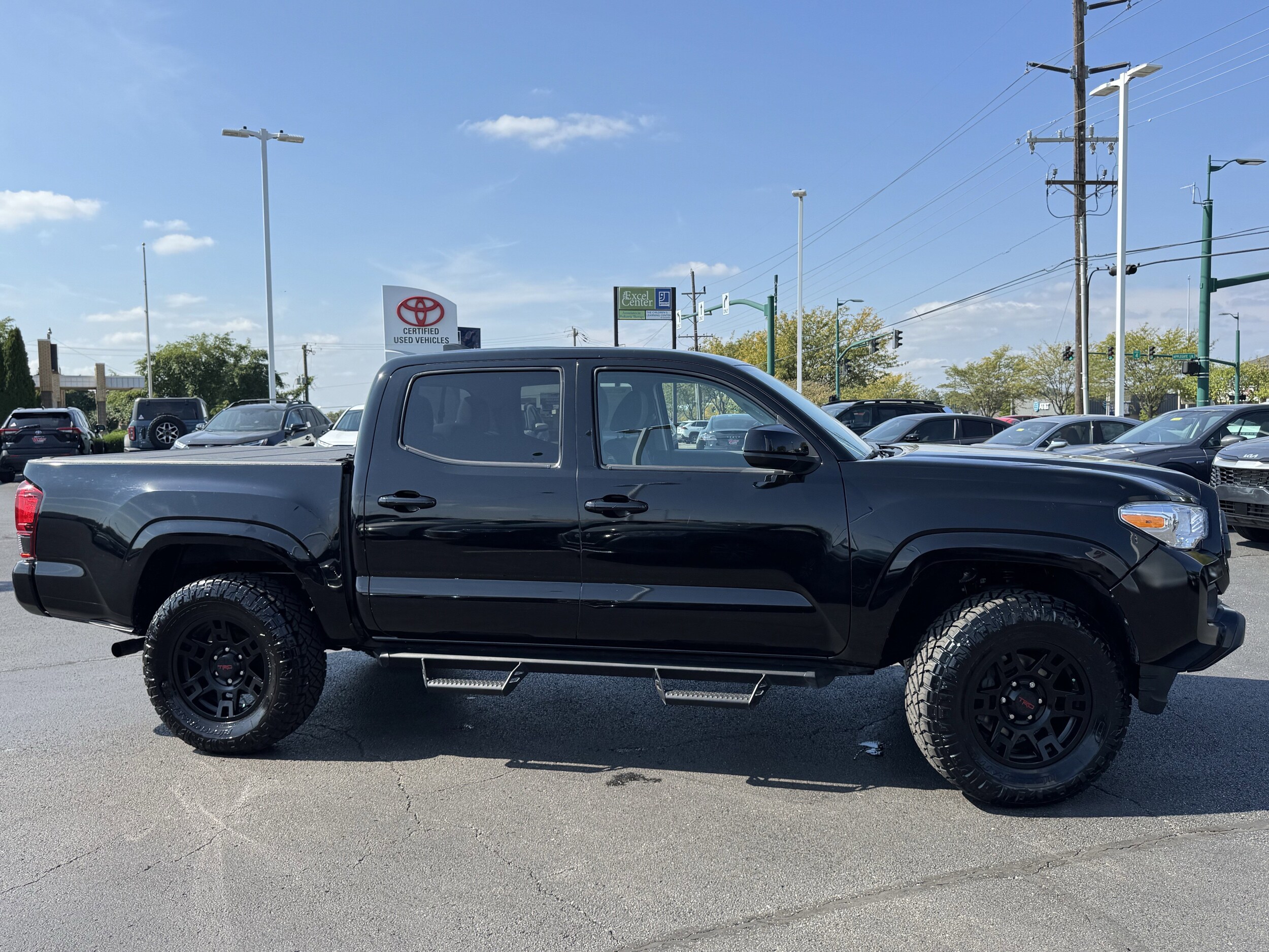 2023 Toyota Tacoma SR V6 photo 4