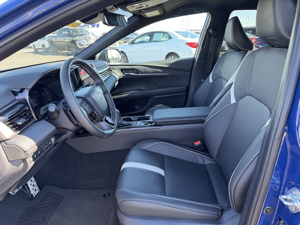 Used 2025 Toyota Camry SE Sedan