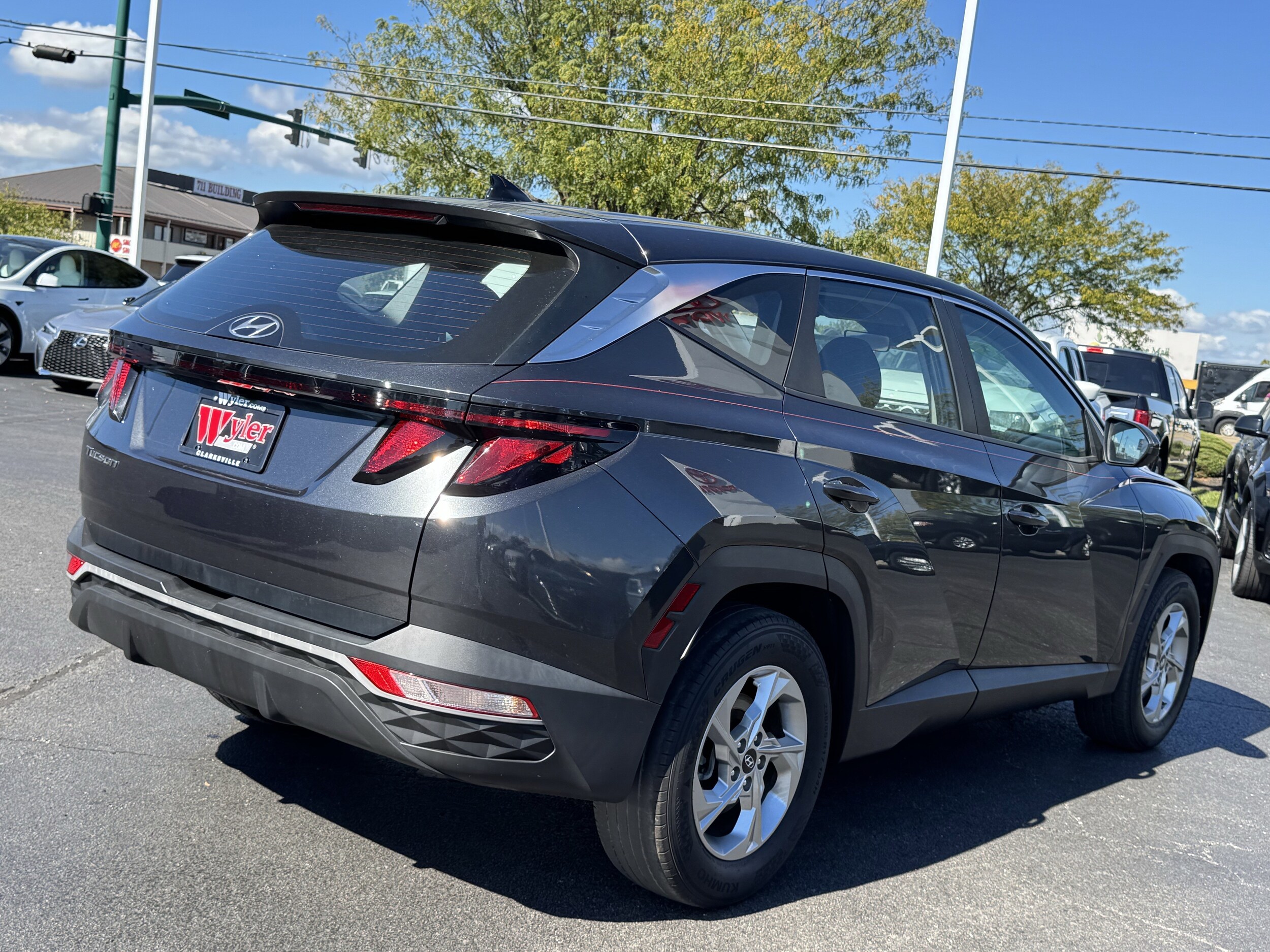2023 Hyundai Tucson SE photo 2