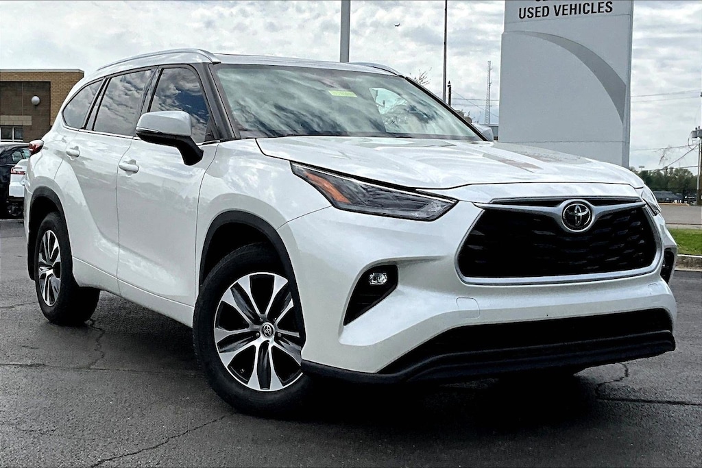 Used 2021 Toyota Highlander XLE SUV
