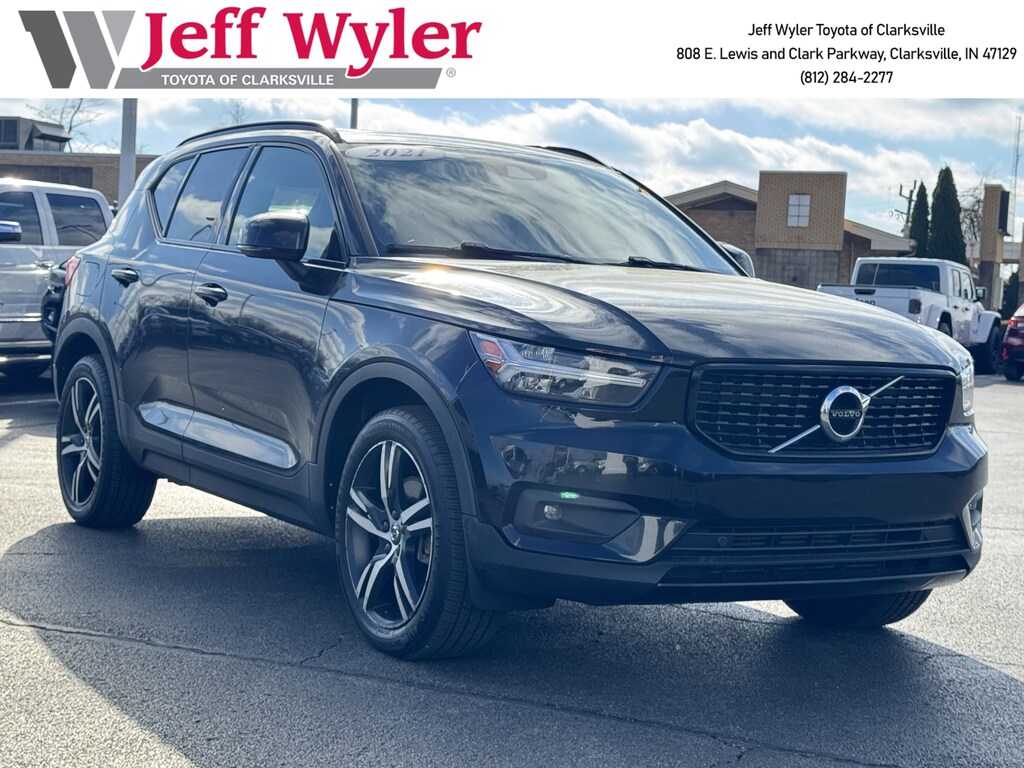 Used 2021 Volvo XC40 T5 R-Design SUV