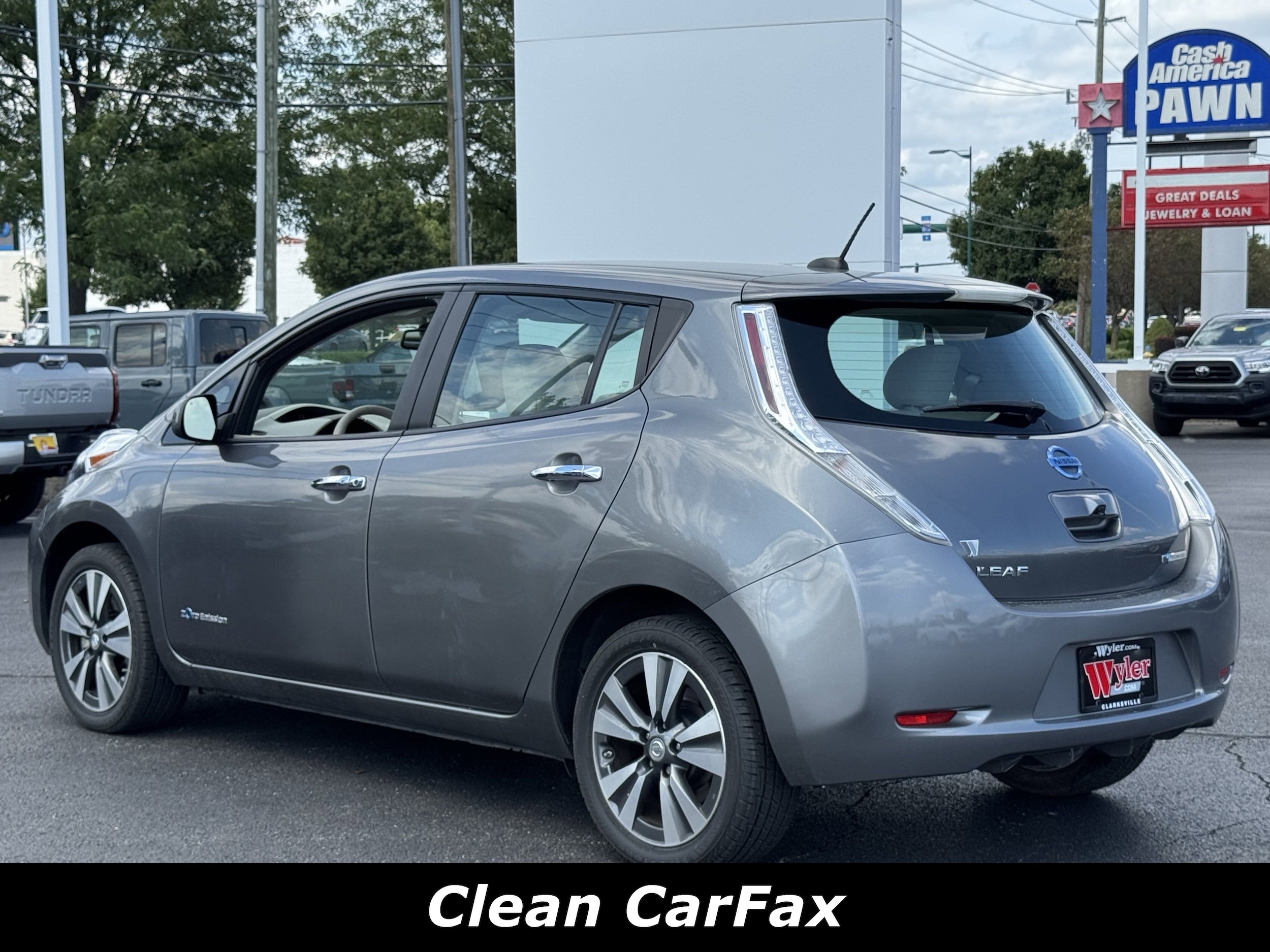Used 2015 Nissan LEAF SV with VIN 1N4AZ0CP9FC319977 for sale in Clarksville, IN