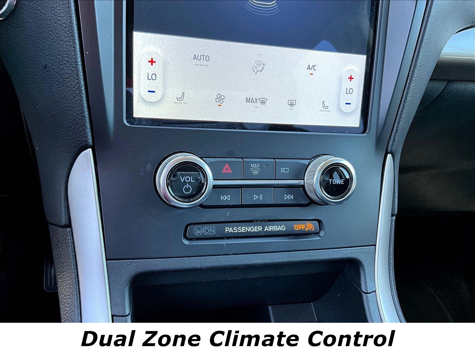 2024 Ford Edge SEL - Photo 19