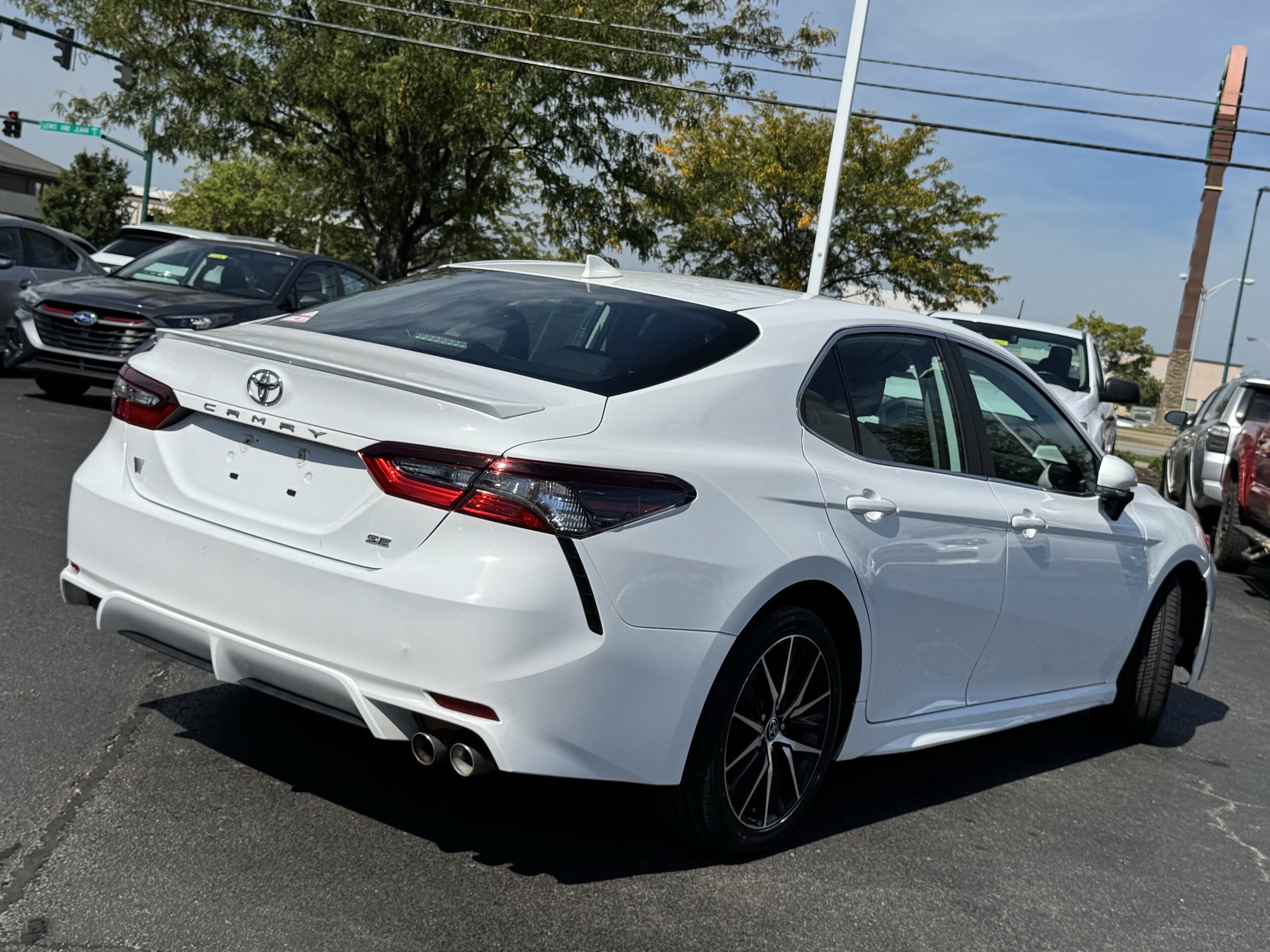 2024 Toyota Camry SE photo 3