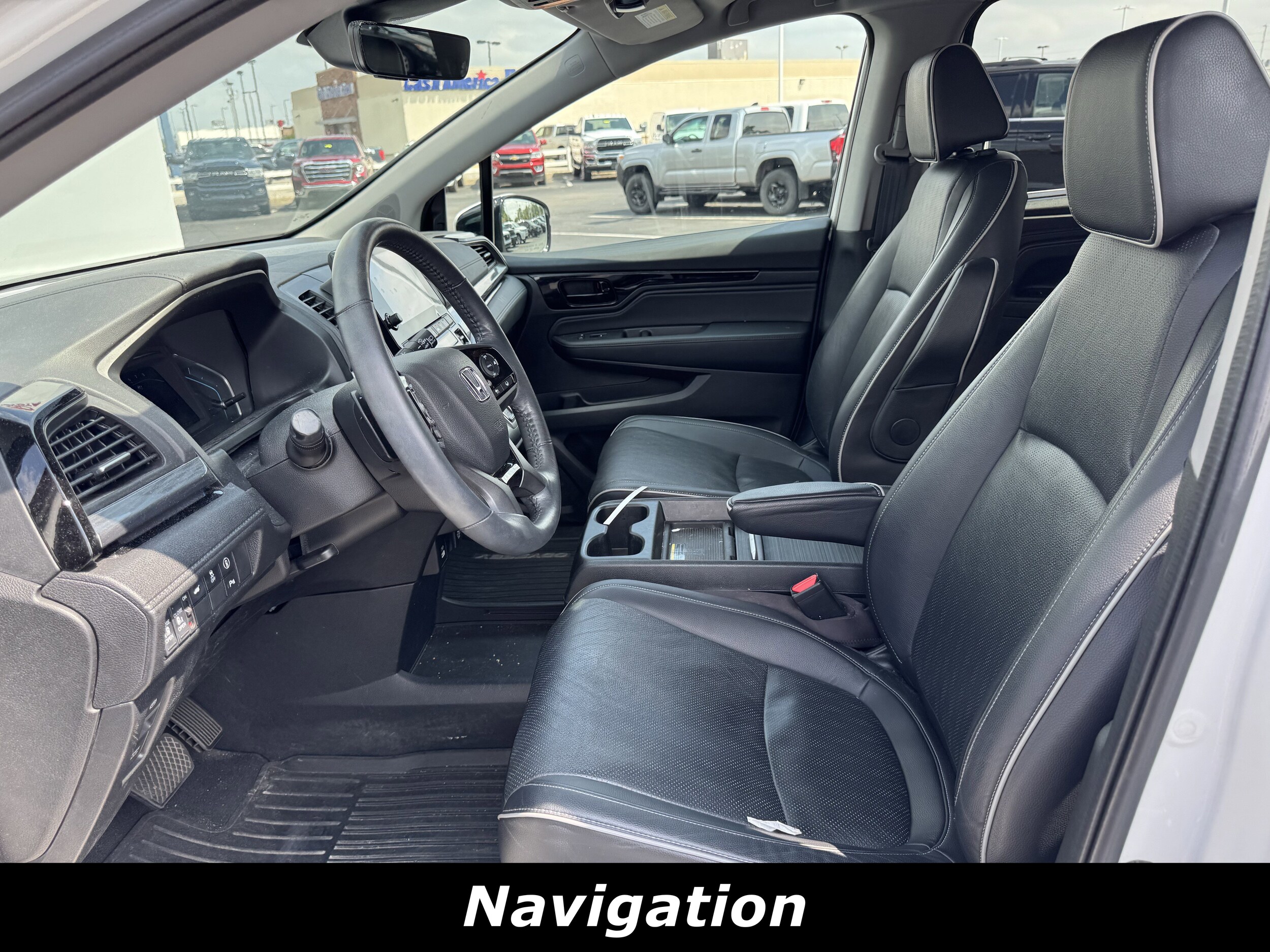 2023 Honda Odyssey Elite photo 2