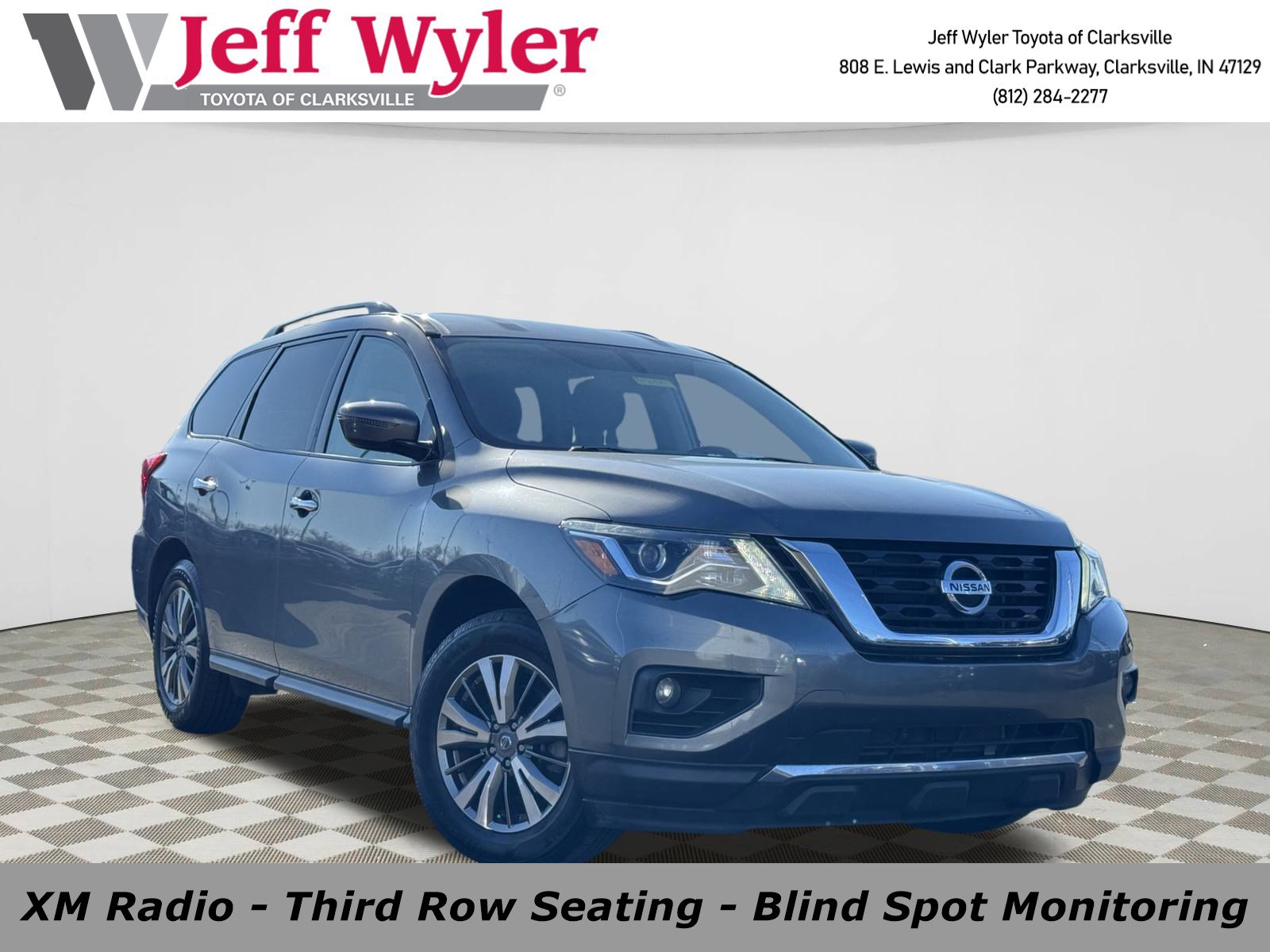 2020 Nissan Pathfinder SV's photo