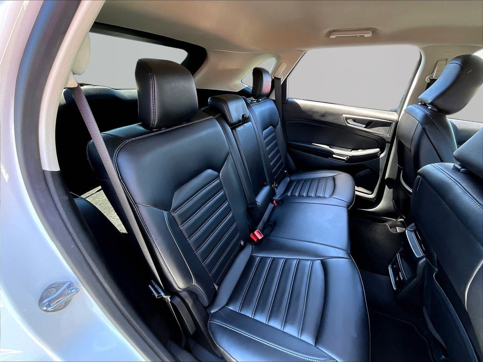 2024 Ford Edge SEL - Photo 29