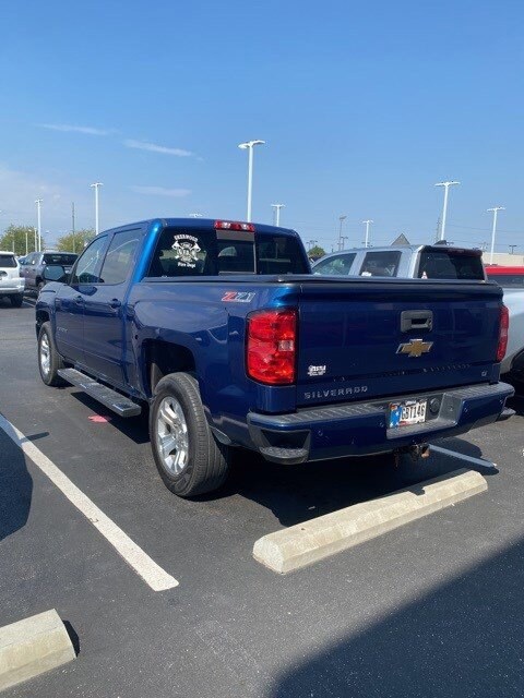 2017 Chevrolet Silverado 1500 LT photo 3