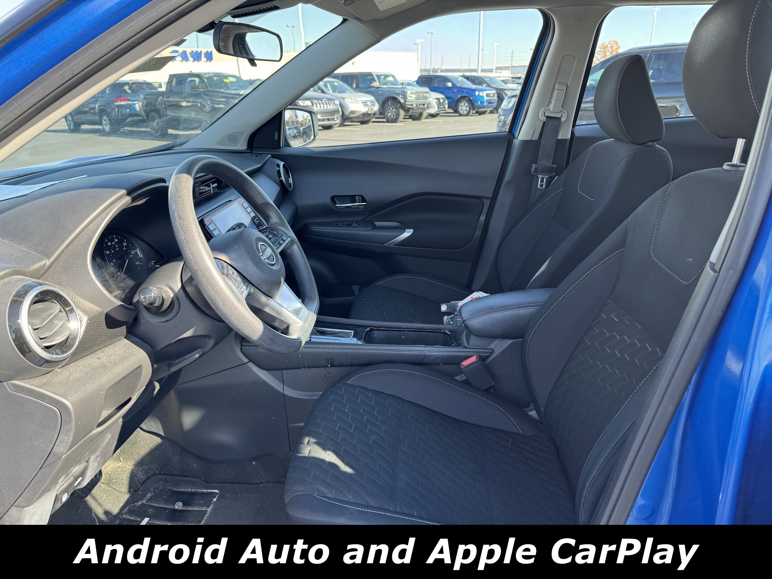 2023 Nissan Kicks SV photo 3