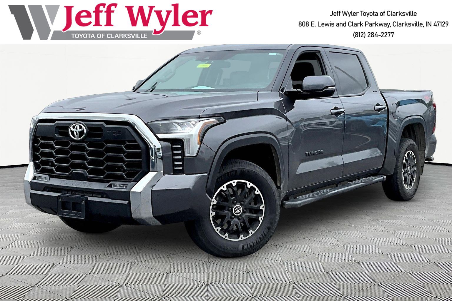 2022 Toyota Tundra SR5 3.4L 4WD CrewMax 5.5' Bed's photo
