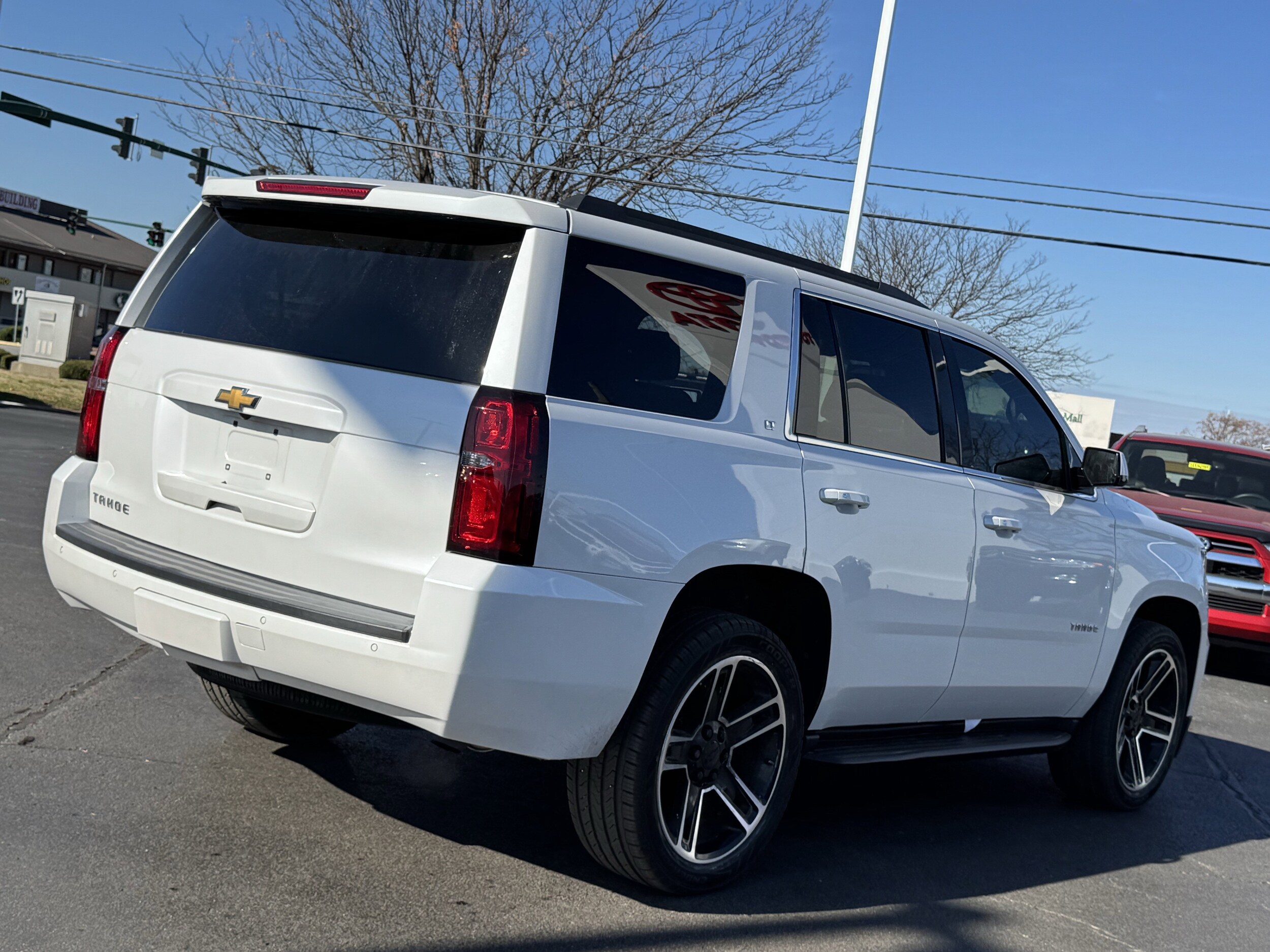 2020 Chevrolet Tahoe LT photo 2