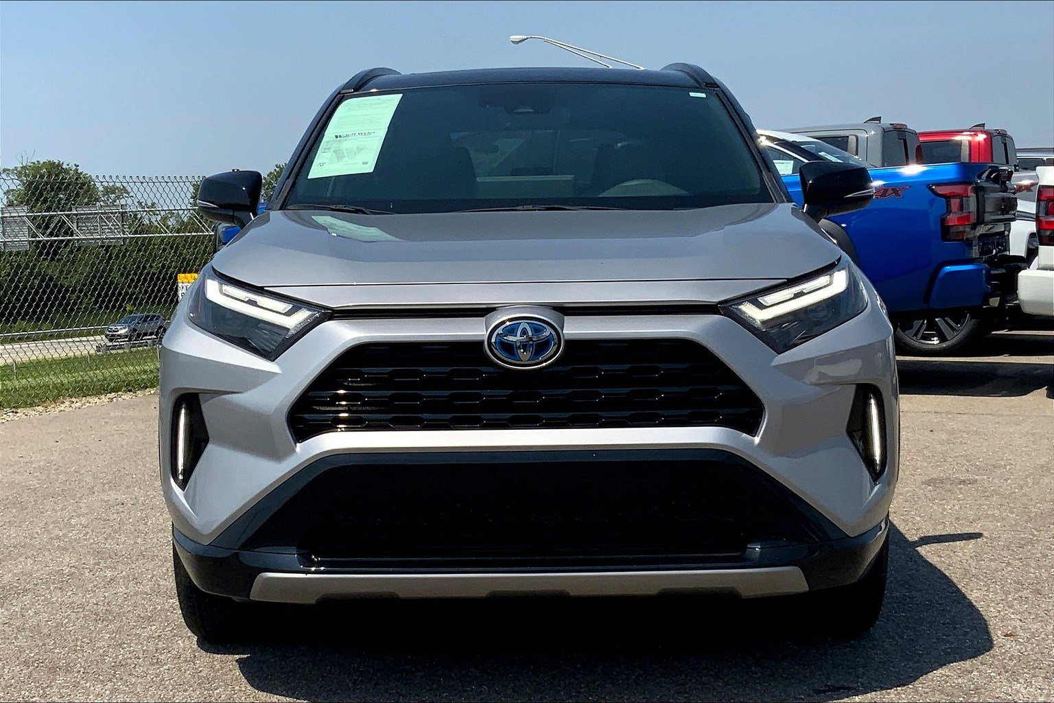 2023 Toyota RAV4 Hybrid XSE photo 2