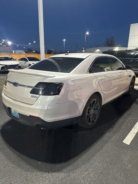 2018 Ford Taurus SHO photo 4