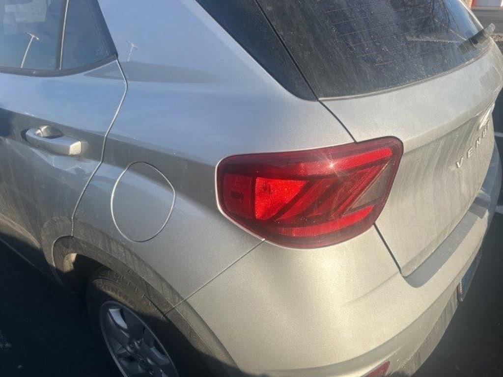 Used 2021 Hyundai Venue SE SUV