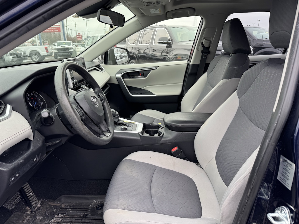 Used 2019 Toyota RAV4 Hybrid XLE SUV