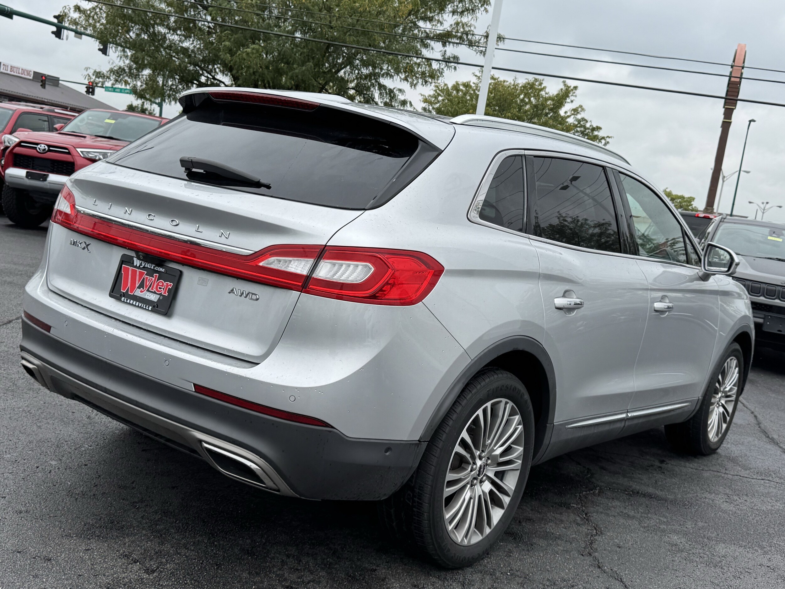 2017 Lincoln MKX Reserve photo 2