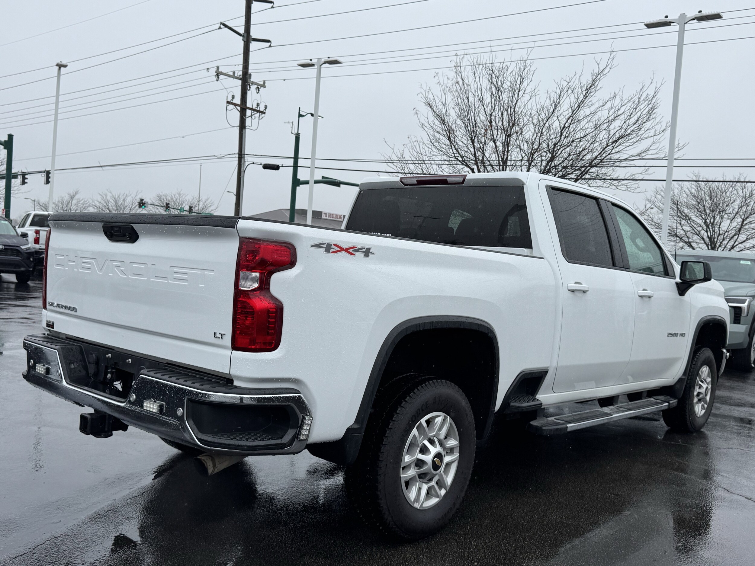 2022 Chevrolet Silverado 2500HD LT photo 2