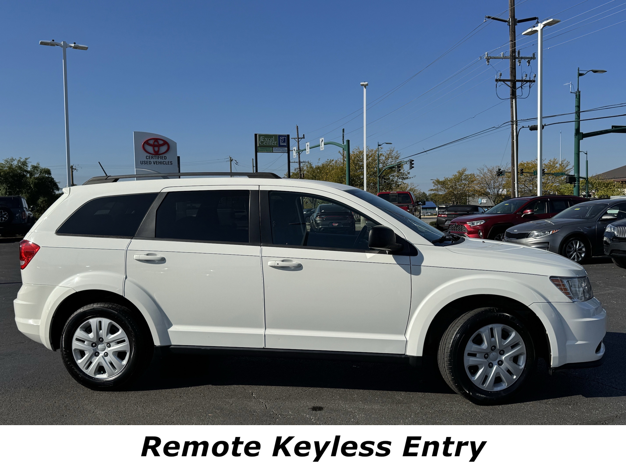 Used 2015 Dodge Journey SE with VIN 3C4PDCAB7FT552885 for sale in Clarksville, IN