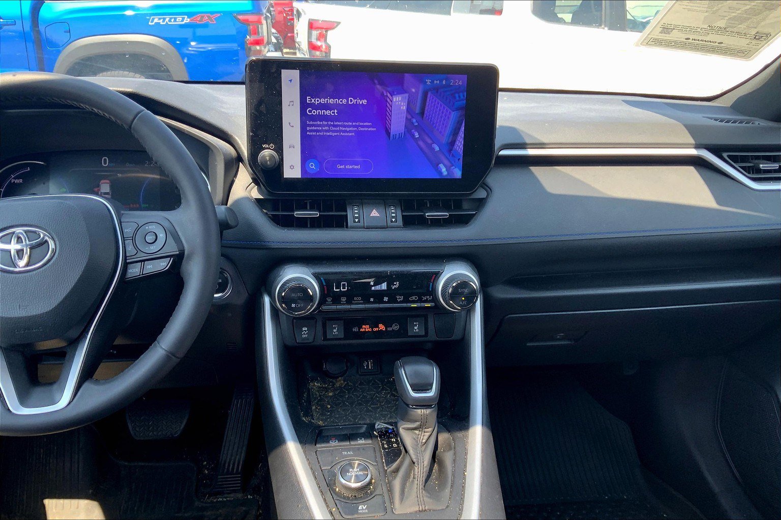 2023 Toyota RAV4 Hybrid XSE photo 3